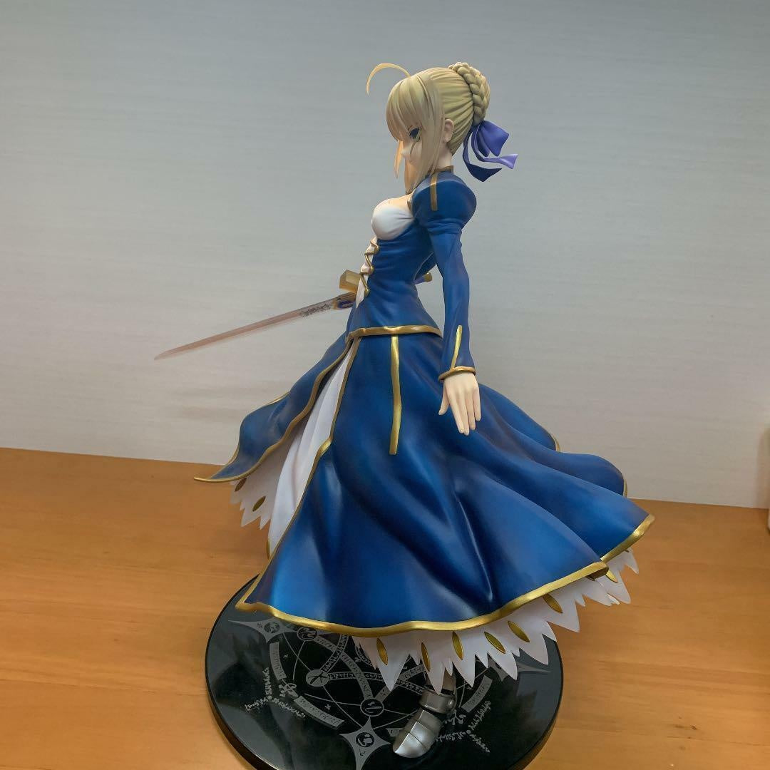 Fate/Grand Order Saber Altria Pendragon 1/4 Scale PVC Painted Figure Genuine
