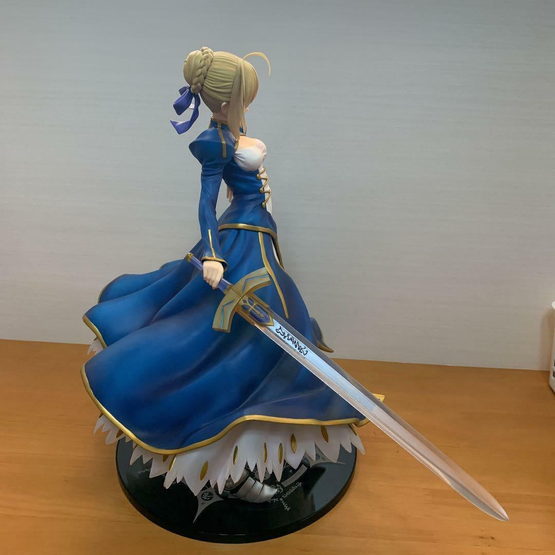 Fate/Grand Order Saber Altria Pendragon 1/4 Scale PVC Painted Figure Genuine