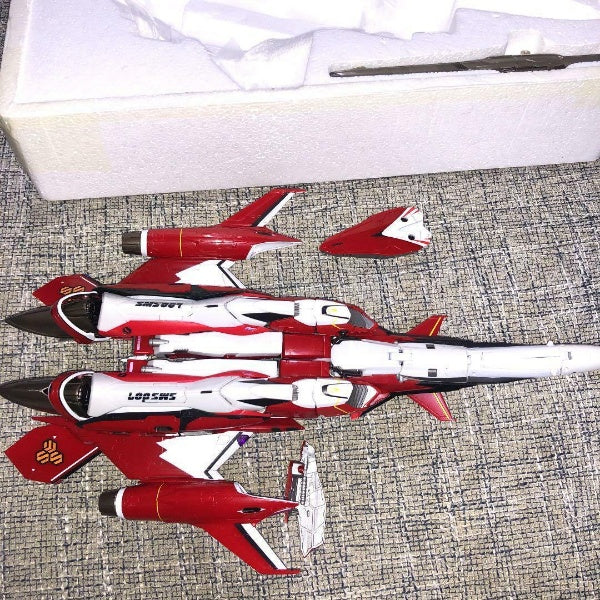 DX Chogokin Macross YF-29 Durandal Valkyrie Saotome Alto Figure BANDAI