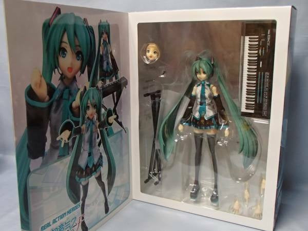 Hatsune Miku Figure REAL ACTION HEROES Project DIVA F 1/6