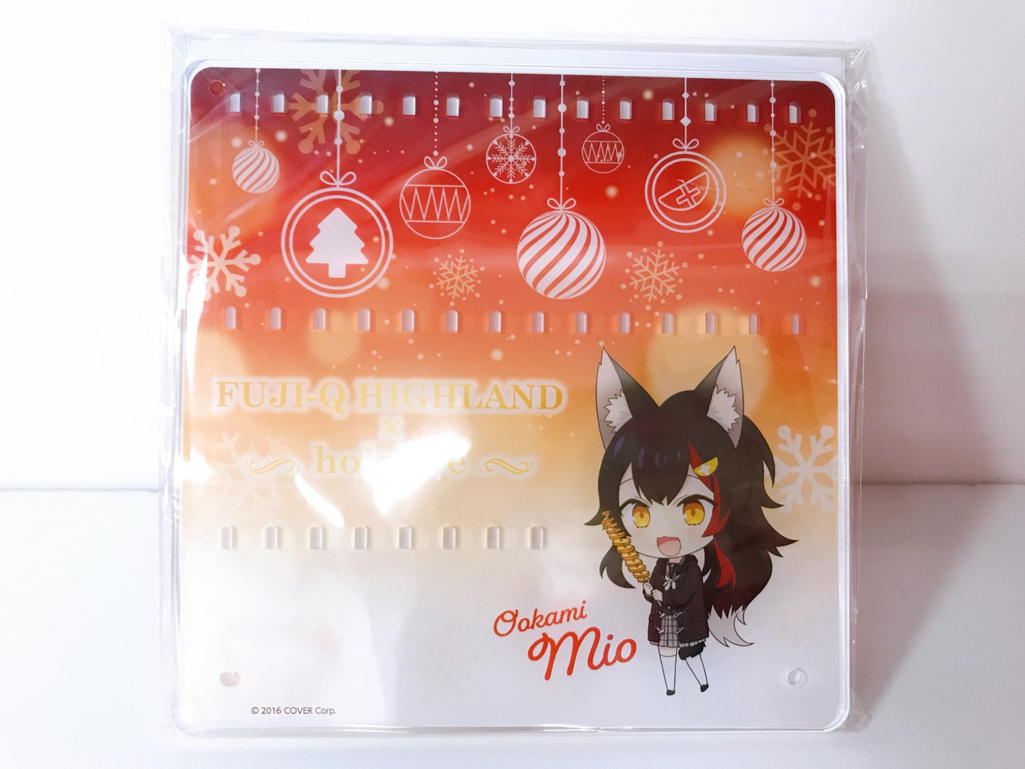 Fuji-Q Highland hololive in Fuji-Q Highland SNOW WORLD acrylic decoration board Ookami Mio