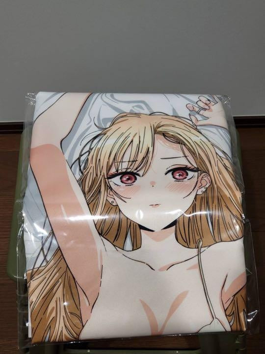Complete production limited edition that dress-up doll falls in love bonus Kaimu Dakimakura cover
