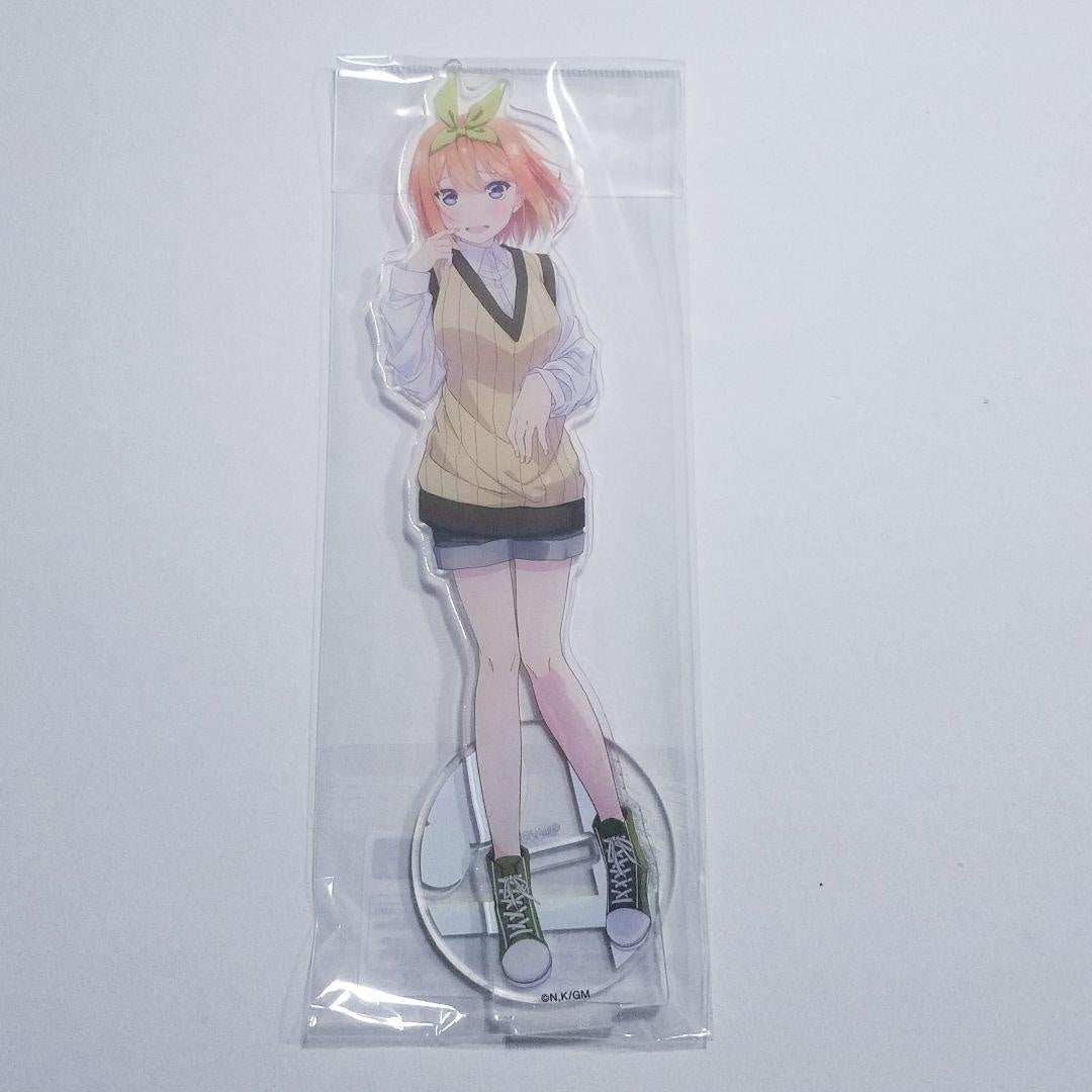 M The Quintessential Quintuplets Casual Clothes Acrylic Stand Yotsuba
