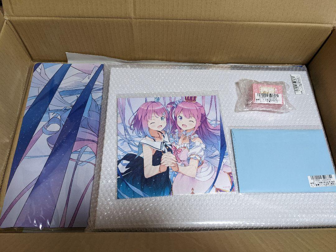 Hirolive with autograph to commemorate the 2nd anniversary of Himemori Luna's activities