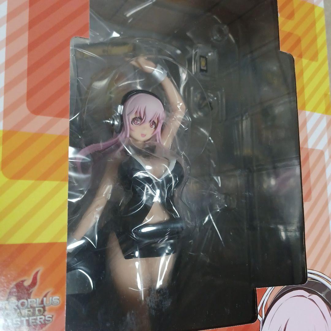 Super Sonico Dealer Ver. Limited Edition 1/8 Finished Figure