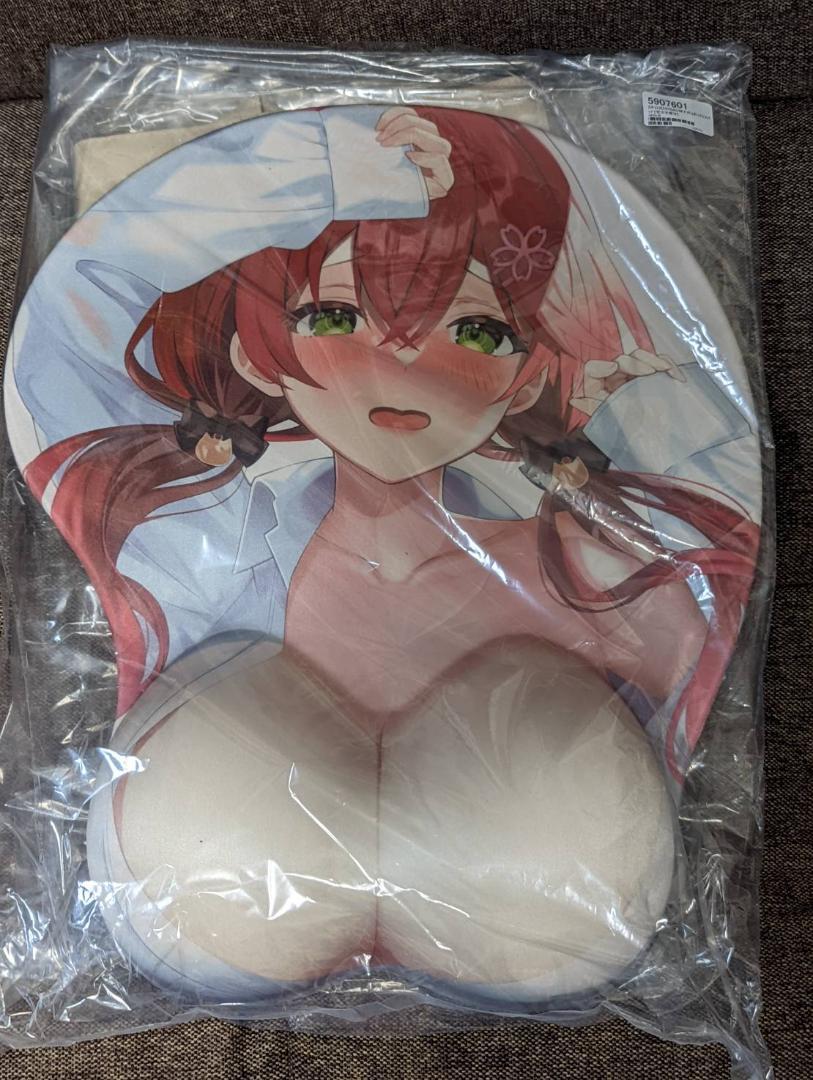 Sakura Miko Oversized Boobs Oppai Mouse Pad Tsukunuki-tei New Unopened