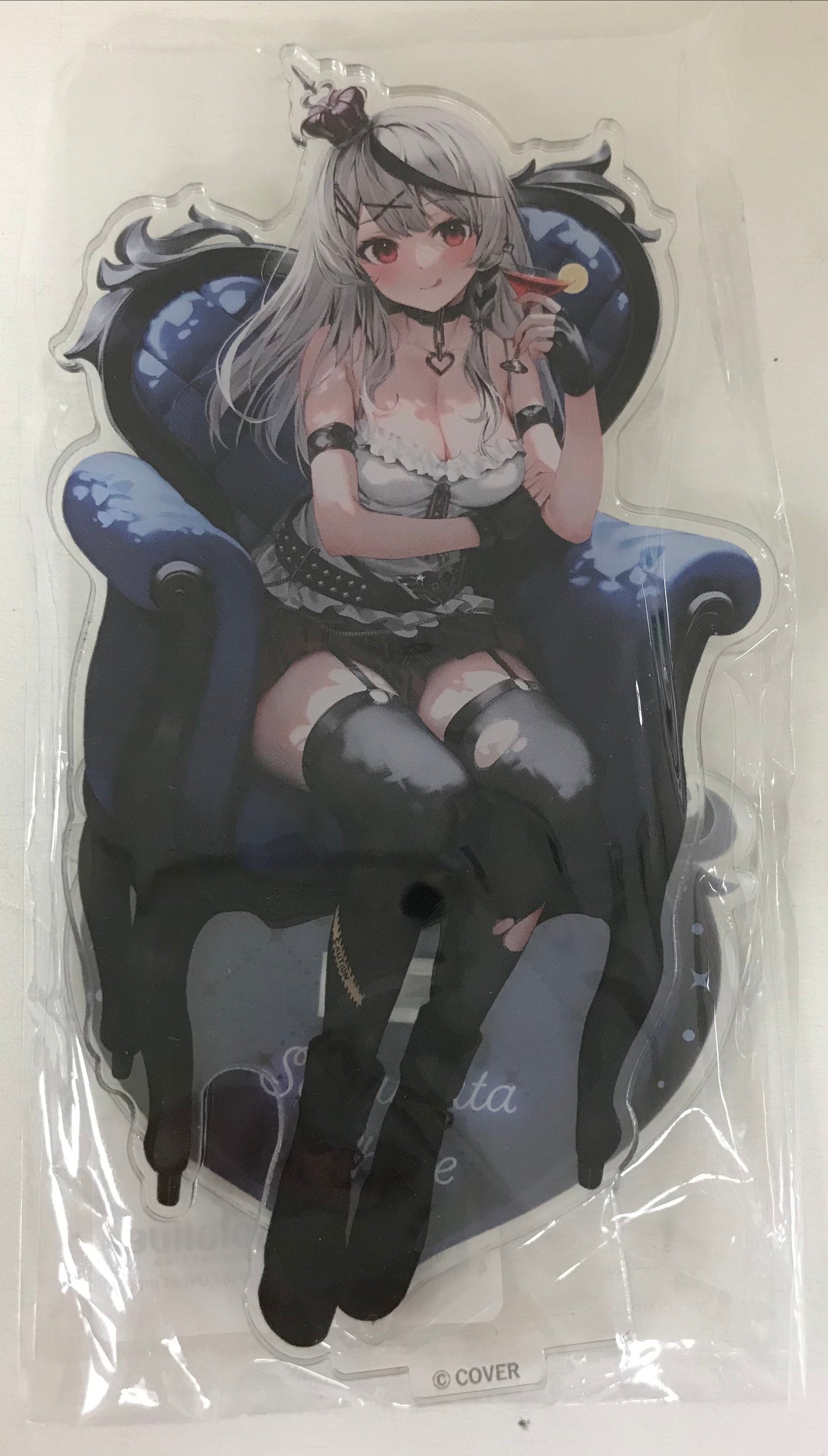 Chugai Mining hololive Sakamata Chloe life-size acrylic stand B Sakamata Chloe in Maxell Aqua Park Shinagawa Sakamata and drenched aquarium