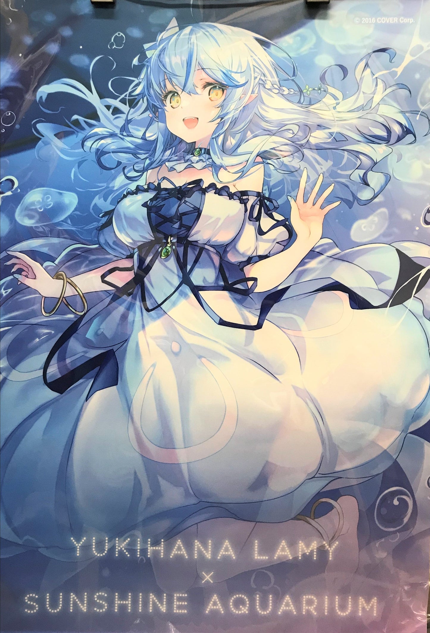 Chugai Mining hololive Yukihana Lamy x Sunshine Aquarium Aquarium B2 Tapestry Yukihana Lamy A