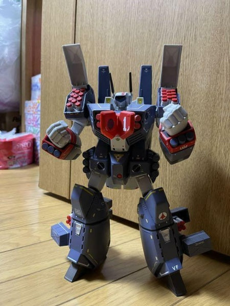 DX Chogokin VF-1J Armored Valkyrie Macross Hikaru Ichijo Figure BANDAI Japan