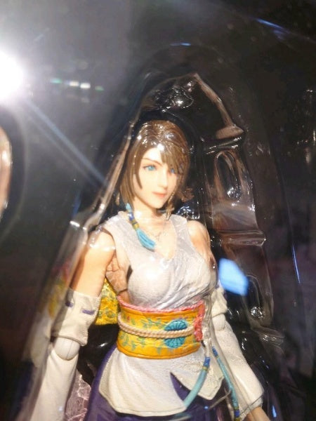 PLAY ARTS Kai FINAL FANTASY X HD Remaster Yuna PVC Action Figure SQUARE ENIX