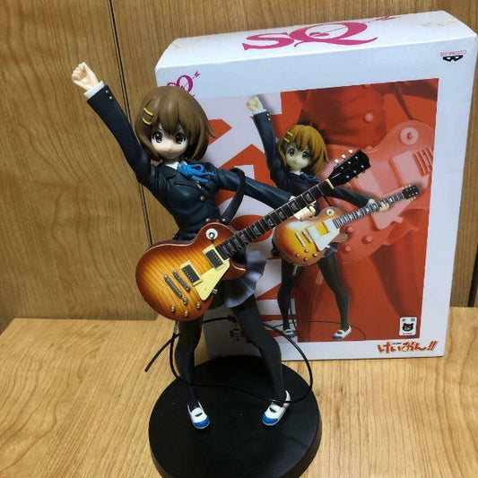 K-ON! SQ Special quality Figure Yui Hirasawa school uniform Ver. Banpresto