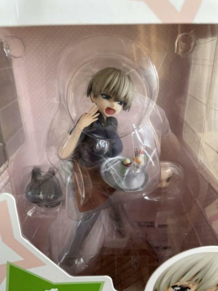 Uzaki-chan Wants to Hang Out Hana Manga Cafe Asia Ver 1/7 Figure KADOKAWA Japan