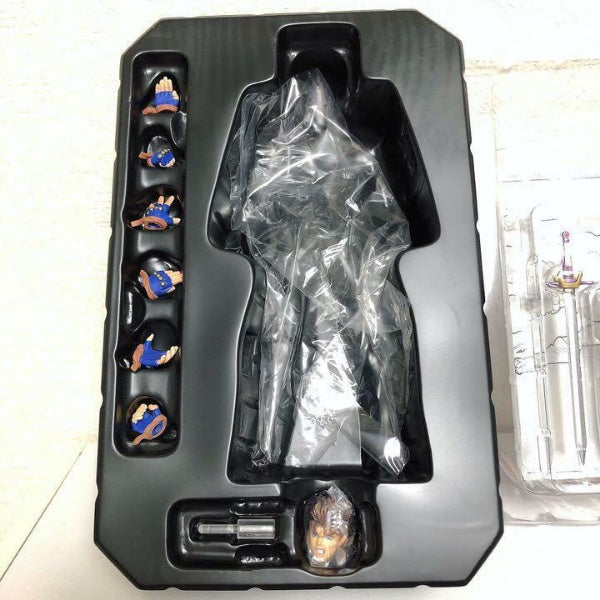 Super Action Statue Jojo's Bizarre Adventure Jonathan Joestar Figure Medicos