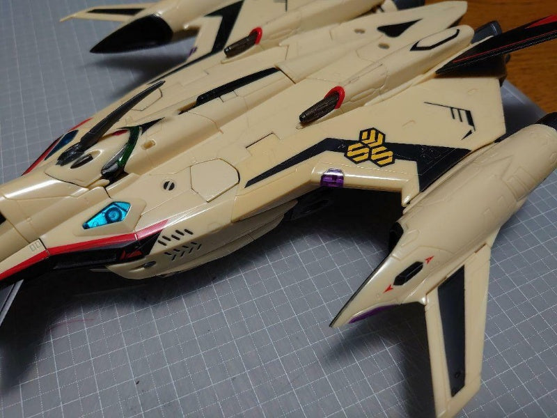 DX Chogokin Macross YF-29 Durandal Valkyrie Isamu machine Figure BANDAI