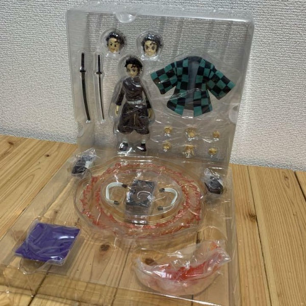 BUZZmod. Demon Slayer Kimetu no Yaiba Tanjirou Kamado Action Figure ANIPLEX