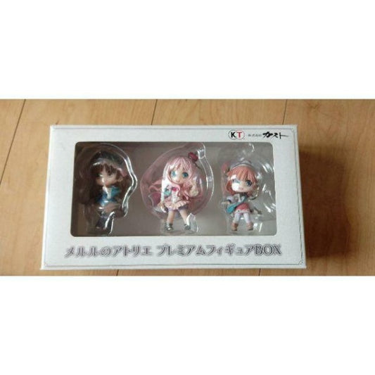 GUST Meruru's Atelier Premium Figure Box Lorona Totori Meruru Game Character