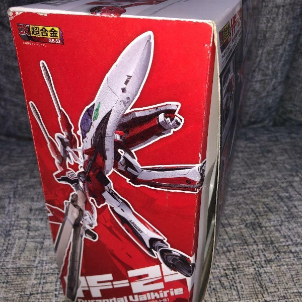 DX Chogokin Macross YF-29 Durandal Valkyrie Saotome Alto Figure BANDAI