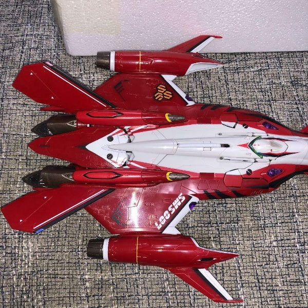 DX Chogokin Macross YF-29 Durandal Valkyrie Saotome Alto Figure BANDAI