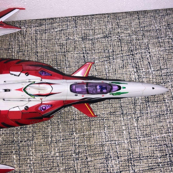 DX Chogokin Macross YF-29 Durandal Valkyrie Saotome Alto Figure BANDAI