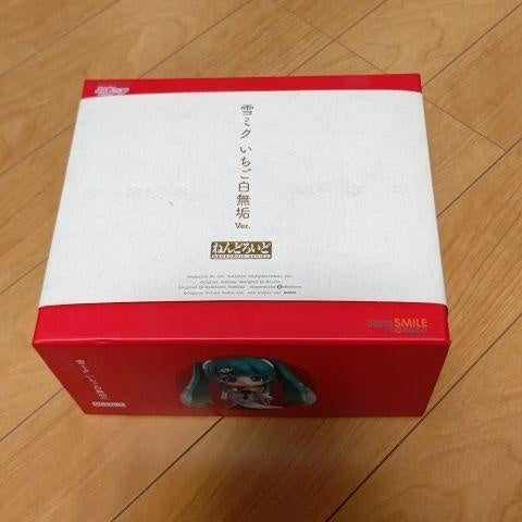 Nendoroid Hatsune Miku Snow Miku 2013 Strawberry White Kimono Ver.Figure #303