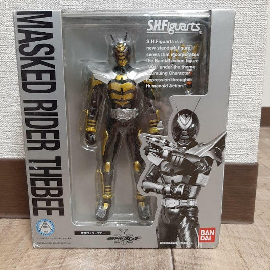 BANDAI S.H.Figuarts Masked Kamen Rider Kabuto THEBEE Action Figure