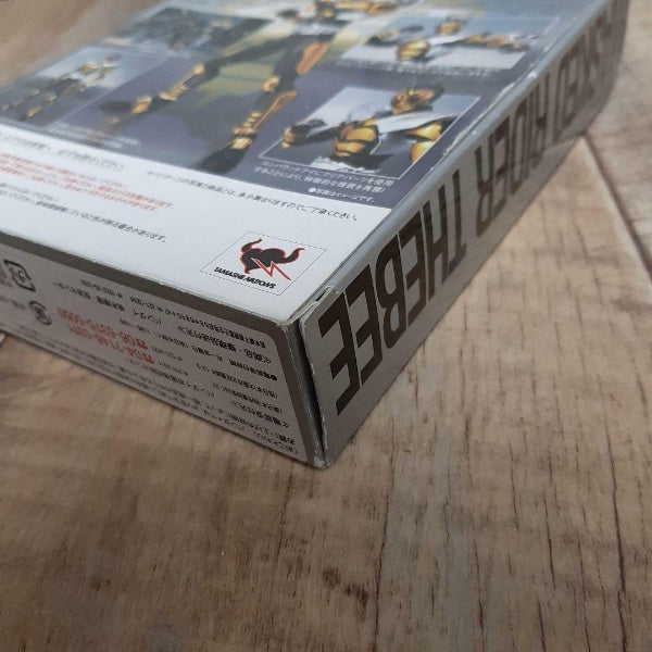 BANDAI S.H.Figuarts Masked Kamen Rider Kabuto THEBEE Action Figure