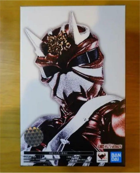 S.H. Figuarts Kamen Rider Hibiki Kurenai Action Figure Bandai Tamashii Nations