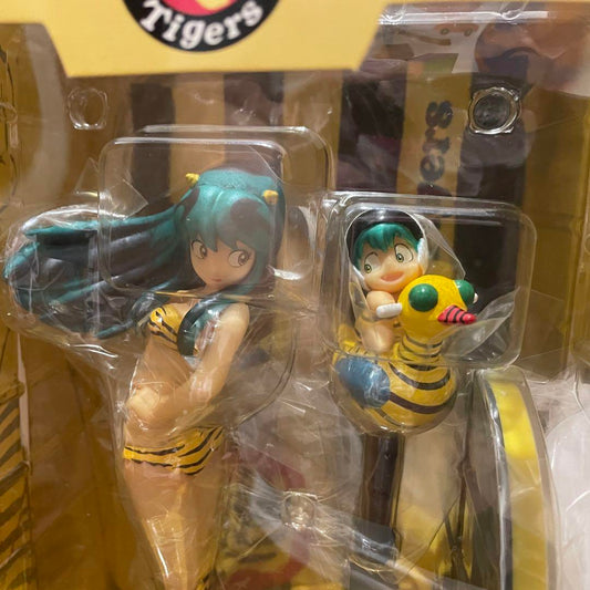 [New and unopened]" Urusei Yatsura "x Hanshin Tigers collaboration figure