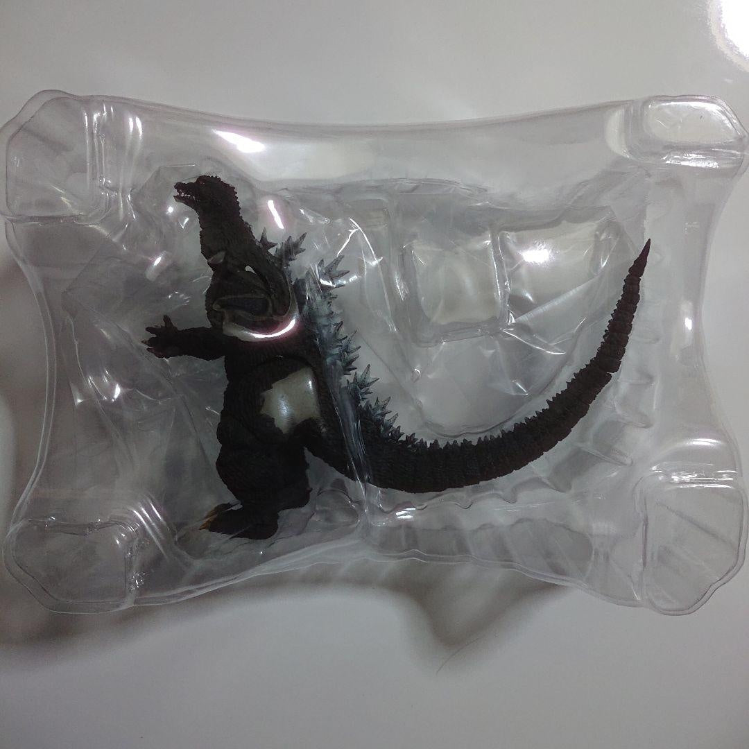 S.H.Monster Arts/Godzilla 2004 Action Movable Figure