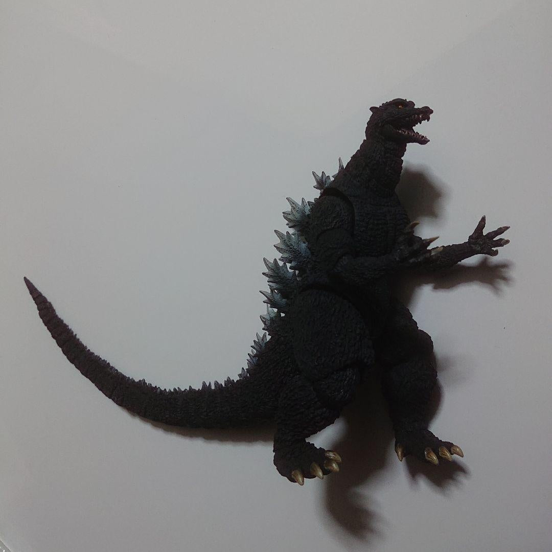 S.H.Monster Arts/Godzilla 2004 Action Movable Figure